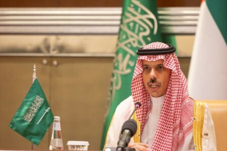 تاکید عربستان بر کاهش تنش میان هند و پاکستان