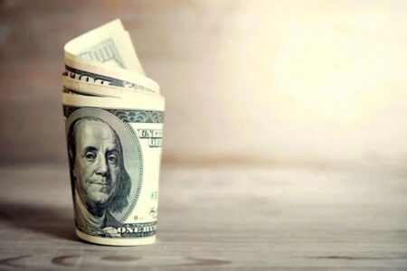 پیش بینی یک نماینده مجلس از قیمت دلار پس از توافق احتمالی/ قیمت منطقی دلار چقدر است؟