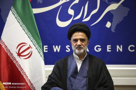 نبویان: ملت ایران با قدرت مسیر فرماندهان شهید را ادامه می‌دهد