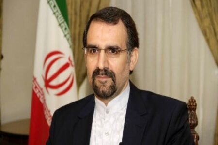 سنایی: هرگونه آغاز مجدد مذاکره از درون پاسخ قاطع به متجاوز می‌گذرد