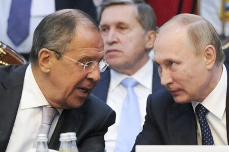 پوتین بالاترین نشان دولتی روسیه را به لاوروف اهدا کرد+ فیلم