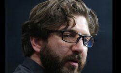 امیدوارم شعر آخر را با جوهر خونم بنویسم؛ نجات جامعه با حماسه