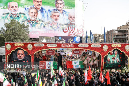 دشمن فهمی از اینکه شهدا مظهر قدرت ایران هستند ندارد