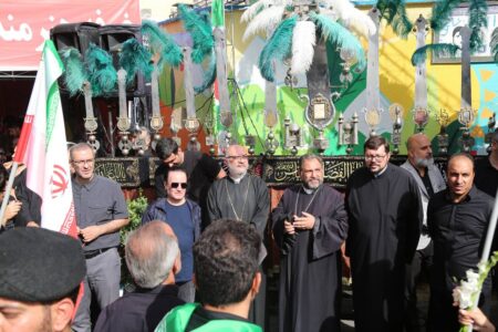 از کلیسا تا هیأت، زیر پرچم همدلی ایران