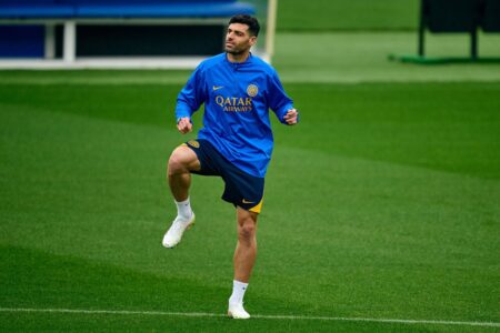 عکس | کفش‌های خاص طارمی برای فینال لیگ قهرمانان