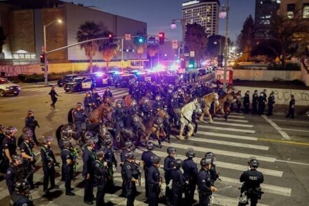 حکومت نظامی در لس‌آنجلس برنامه‌های هنری مرکز شهر را متوقف کرد