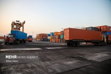 نقش تسهیلات گمرکی و فعالیت شبانه‌روزی گمرکات در پایداری اقتصاد چیست؟
