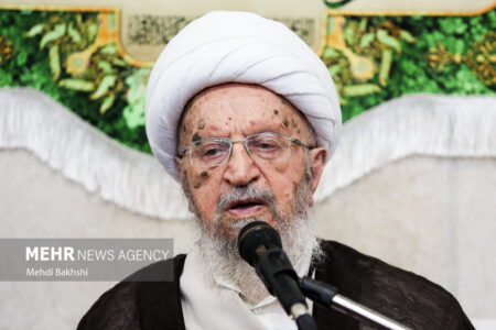 هشدار آیت الله مکارم به سردمداران سوریه؛ راه نجات، دولت فراگیر ملی است