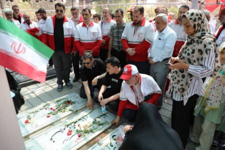یادبود شهدای امدادگر جنگ ۱۲ روزه تحمیلی در تهران برگزار شد