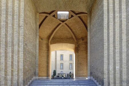 صالحی امیری: معاونت گردشگری به ارگ آزادی می‌رود