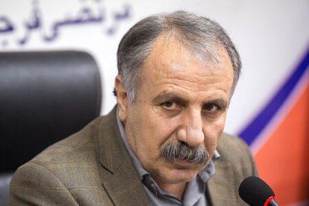 آثار شاعران کهن برای بعضی‌ها چاه نفت است؛ در ضرورت «حق نشر بزرگان»