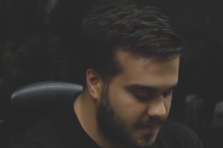 آنقدر با تو زندگی کردم که حتی مرگ؛ از بند تو ای عشق! آزادم نخواهد کرد