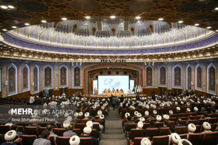 نگاهی به کنگره میرزای نائینی؛ عالمی که مکتب ساز اندیشه نوین اسلامی شد