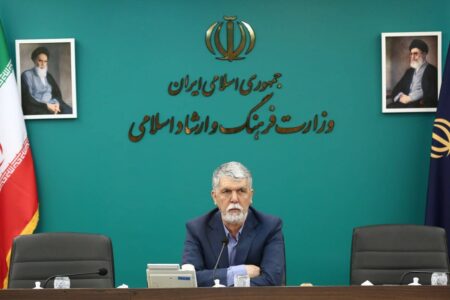 دیدار صالحی با اهالی ادبیات؛ «دفتر ادبیات، شعر و زبان فارسی» تأسیس شد