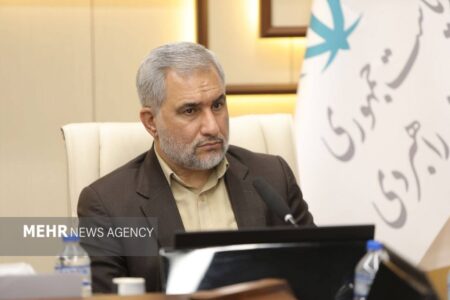 خداوند برای دفاع از پیامبر(ص) به قلم و کتاب قسم می‌خورد