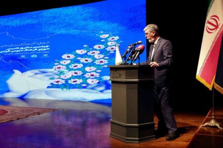 صالحی: ایران «اهل بیتی» است؛ از خادمان فرهنگ عمومی کشور تجلیل شد