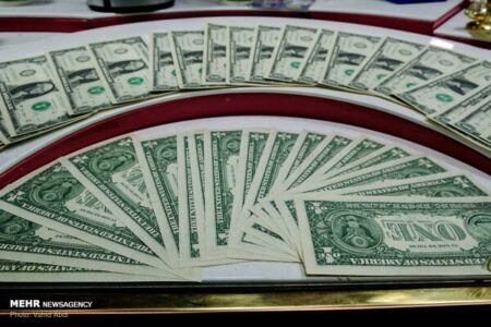 خودرو ۵.۹ میلیارد دلار، ارز گرفت