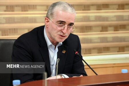 انتقاد اتاق اصناف از تعمیم نوسانات نرخ ارز به تمام بخش‌های اقتصاد