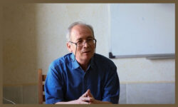 ادبیات انقلاب شخصیت خاکستری را برنمی‌تابد/ تاکید جوایز بر گفتمان رسمی